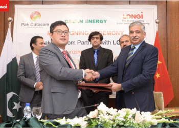LONGi and Pak Datacom have an agreement to make the telecom sector green
