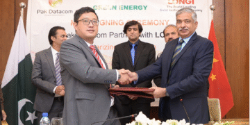 LONGi and Pak Datacom have an agreement to make the telecom sector green
