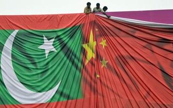 中国新疆企业与巴基斯坦签订二十亿协议