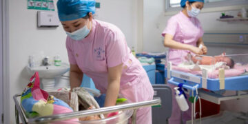 China plans nationwide free childbirth coverage by 2026