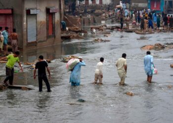 Chinese expert delegation travels to Pakistan to conduct catastrophe assessments and provide advice on flood management and disaster mitigation