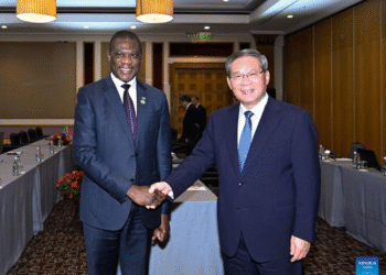 Chinese Premier Li Qiang meets with South African Deputy President Paul Mashatile in Johannesburg, South Africa, Nov. 23, 2025. (Xinhua/Shen Hong)