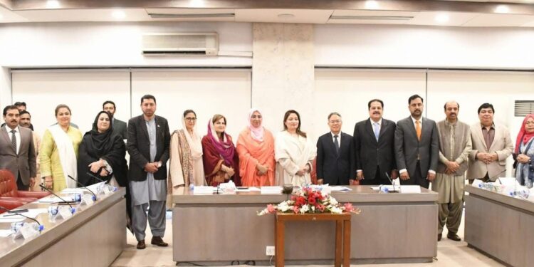 Pakistan–China parliamentary friendship group holds dialogue with Chinese Ambassador Jiang Zaidong