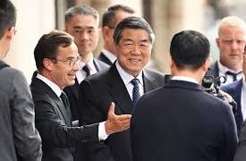 U.S. and China Resume Trade Talks in Stockholm Amid Looming Tariff Deadline