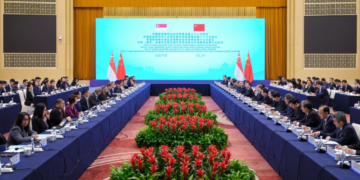 China, Singapore eye closer cooperation on BRI, innovation