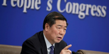 Chinese vice premier calls for deepened cooperation with IMF