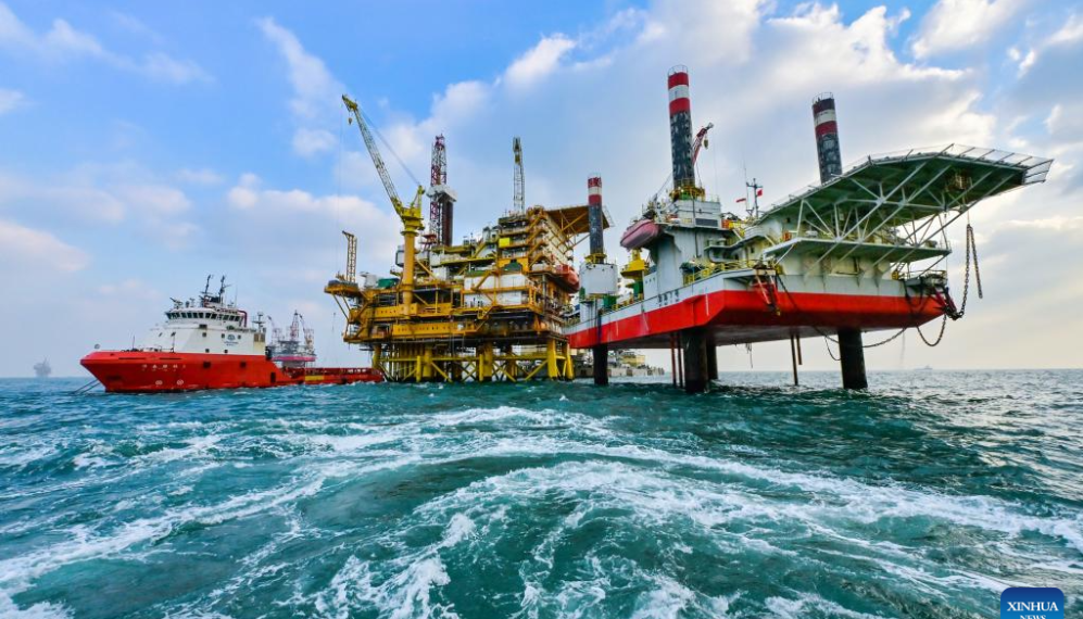 China’s largest offshore oilfield reports record annual oil, gas output