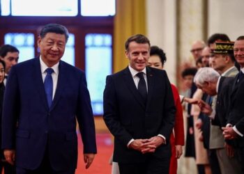 Macron seeks Xi’s support on Ukraine, calls for China investment