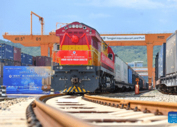 China Flags Off First ‘Zheng He’ Multimodal Train from Kunming to Laos, Thailand
