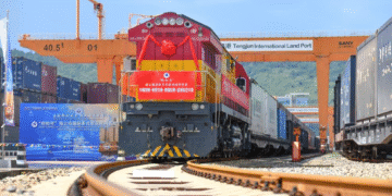 China Flags Off First ‘Zheng He’ Multimodal Train from Kunming to Laos, Thailand