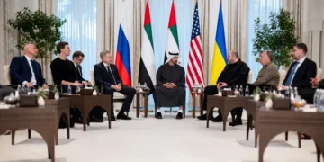 Ukraine, Russia, US End First Round of Abu Dhabi Talks Amid Escalating Fighting