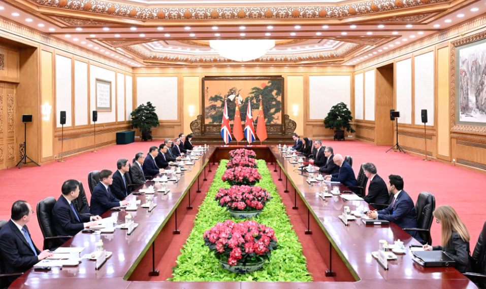 Xi says China will never pose threat to other countries no matter how it grows
