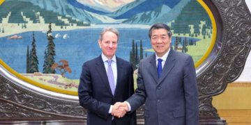 China welcomes foreign enterprises, long-term capital to continue expanding investment in China: vice premier