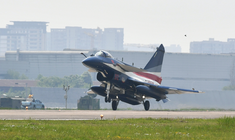 PLA aerobatic team’s J-10C fighter jets to make debut at Singapore Airshow