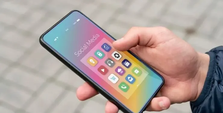 Japan nuclear official loses phone with confidential data in China