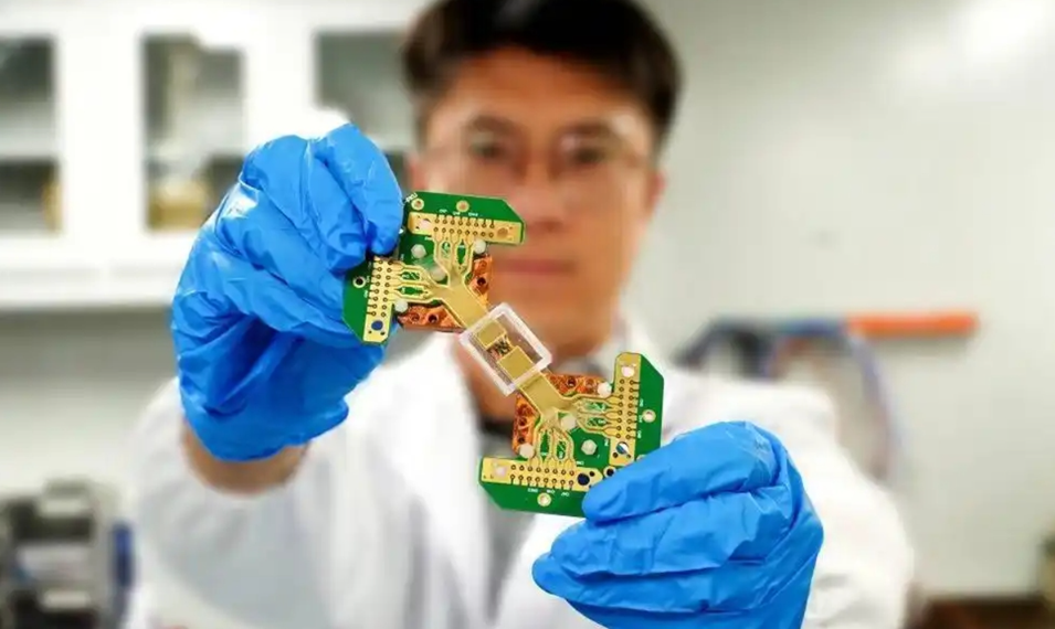 Chinese scientists build world’s first large-scale quantum key distribution network based on integrated photonic quantum chips