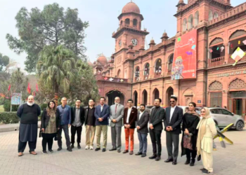 Shenzhen University delegation visits Punjab University for architecture collaboration