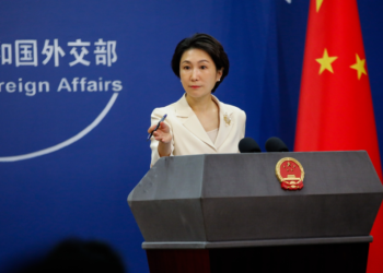 Chinese military monitored, tracked, effectively handled the situation: FM on US military aircrafts activities in Yellow Sea airspace