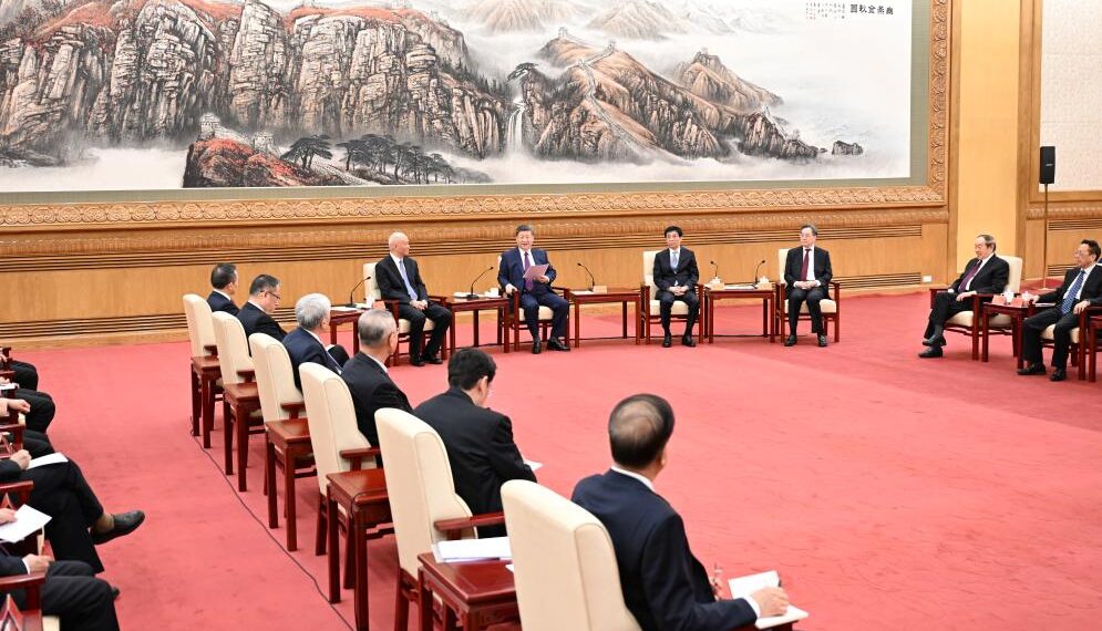 Xi extends Chinese New Year greetings to ring in Year of Horse
