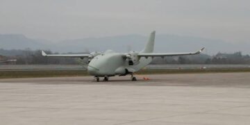 China’s hybrid unmanned cargo aircraft completes first flight