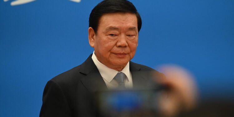 China stands ready to work with Europe to expand cooperation: spokesperson