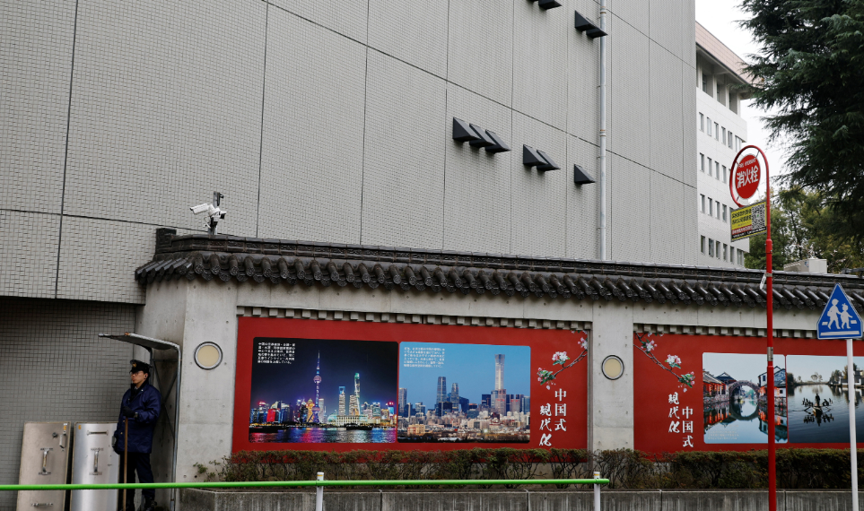 Japanese public figures criticize gov’t response to Chinese embassy intrusion