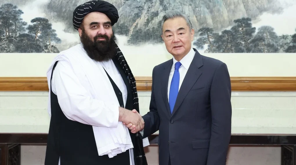 China Urges Pakistan and Afghanistan to Resolve Disputes Through Dialogue
