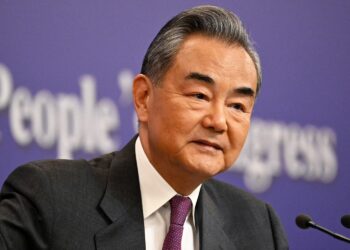 Chinese FM says prolonged wars have no winners