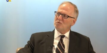 Consistent, clear policies ensure stable business performance, says former WTO chief economist