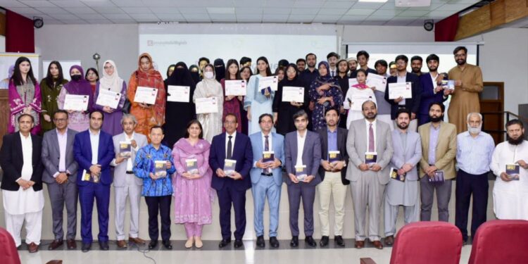 FGP, Accountability Lab Pakistan Host Public Dialogue on Youth Entrepreneurs