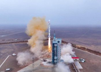China successfully launches new test satellite