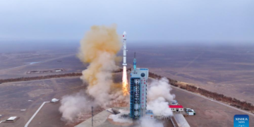 China successfully launches new test satellite