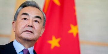 Chinese FM says prolonged wars have no winners