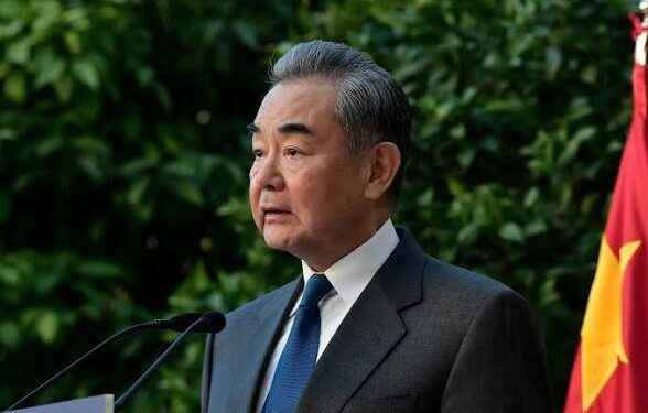 Chinese FM urges efforts to prevent escalation in Mideast conflict