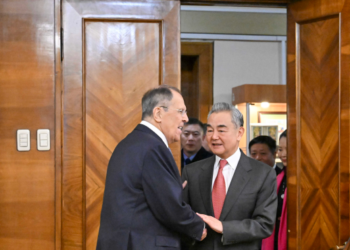 China willing to cooperate with Russia to de-escalate Mideast situation, says FM