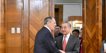 China willing to cooperate with Russia to de-escalate Mideast situation, says FM