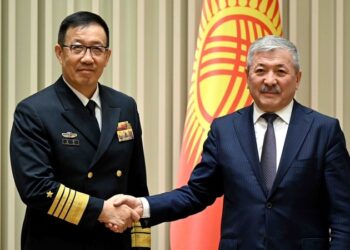 Kyrgyz PM meets Chinese defense minister to strengthen bilateral and military cooperation