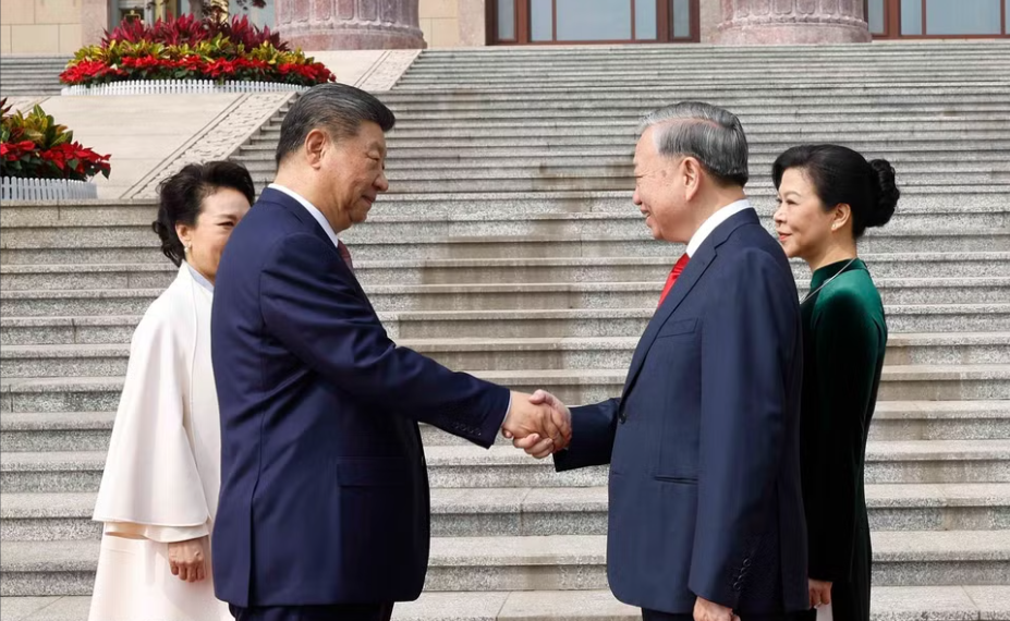 Xi hosts welcome ceremony for Vietnam’s top leader