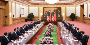 Trump Calls Xi a “Great Leader” During Beijing Talks, Says China–US Relations Will Improve