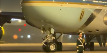 Chinese soldier’s unflinching composure beside Trump’s Air Force One goes viral on social media; comments say gesture shows ‘China’s state of etiquette, soldier’s extraordinary discipline’