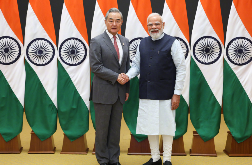 Indian PM meets China’s top diplomat