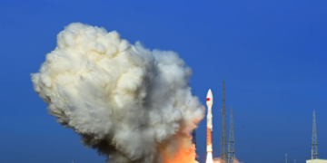 China launches Lijian-1 rocket to send 5 satellites to space