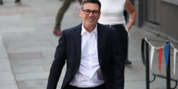 Chinese premier congratulates Burnham on assuming office as British PM