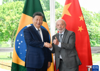 Xi holds phone talks with Brazilian President Lula