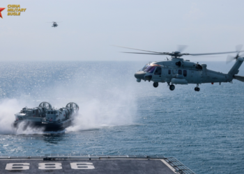 Z-20J helicopters join amphibious landing drills on Type 071, 075 ships, signaling enhanced combat capability: expert