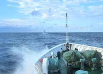 China warns Philippines over aircraft trespassing Huangyan Dao