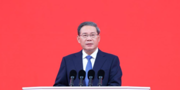 Chinese premier chairs State Council executive meeting